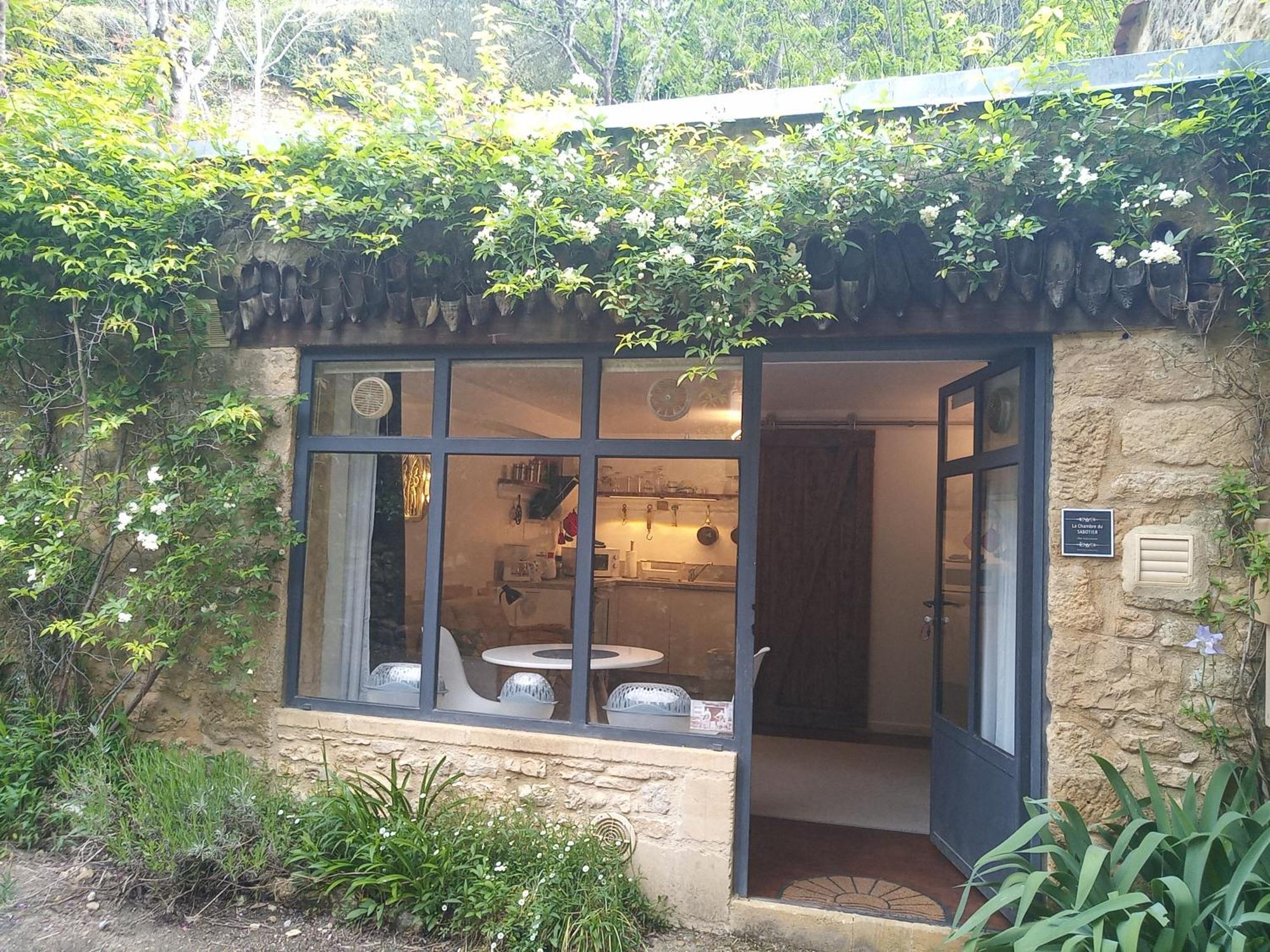 Chambre Du Sabotier - Studio Troglodytique - A 100 M Baignade En Riviere - Location De Canoe - Circuits Cyclo - Aire De Pique-Nique - 3 Restaurants Castelnaud La Chapelle Zewnętrze zdjęcie